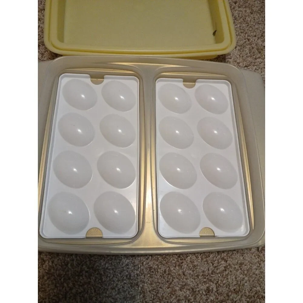 Vintage Tupperware Deviled Egg Carrier Tray Keeper Container #723-2 w Lid & Tray